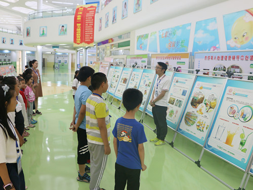 普及食品安全知识 提高青少年食品安全自我防护能力