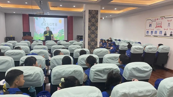 封丘县壹心慧健康体检中心联合新乡日报小记者社团成功举办爱眼护眼系列 科普活动